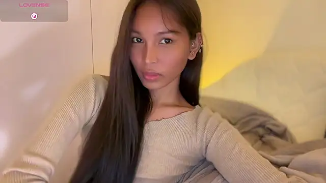 Snapshot of _sexyanne69_ chatting on 04-04-26, 04:24 sexyanne69 online show from 04-04-26, 04:24