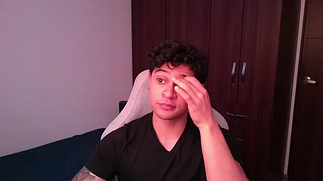 domsantiago  online show from 10-09-25, 07:58