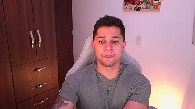 domsantiago  online show from 10-29-25, 01:48