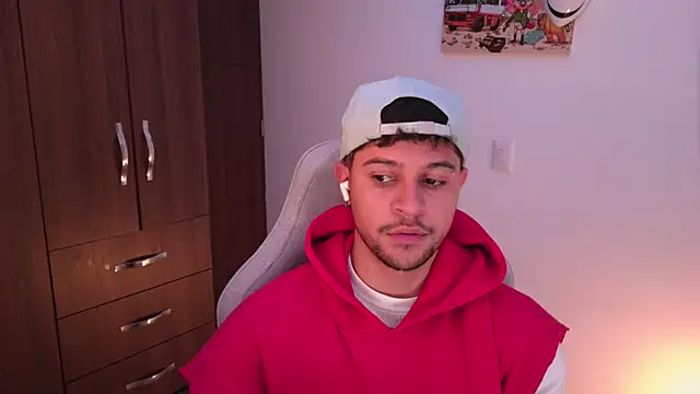 domsantiago  online show from 12-03-25, 03:18