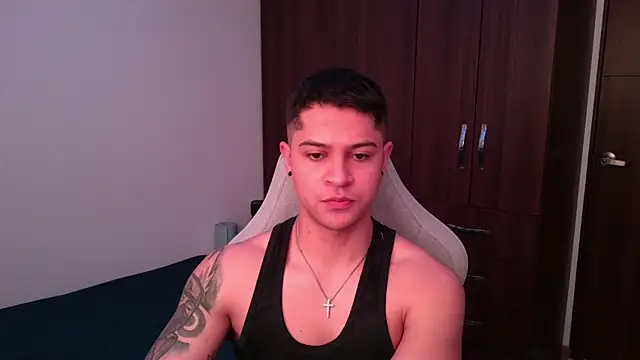 domsantiago  online show from 10-15-25, 05:32