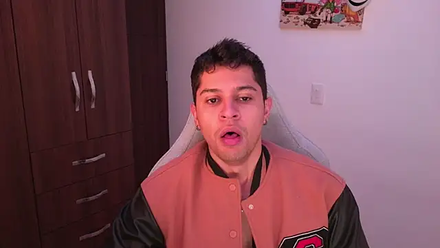 domsantiago  online show from 11-10-25, 12:26