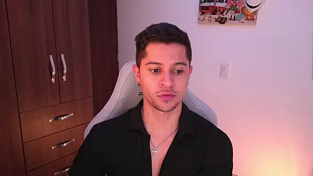 domsantiago  online show from 11-02-25, 01:32