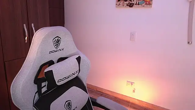 domsantiago  online show from 02-03-26, 03:26