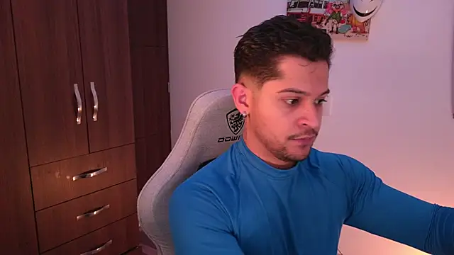 domsantiago  online show from 11-30-25, 01:28