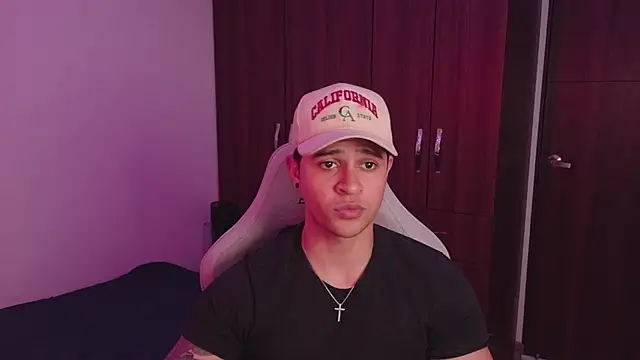 domsantiago  online show from 09-29-25, 01:01