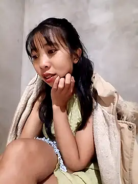 emaame68 online show from 10-28-25, 03:33