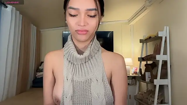 Snapshot of _agatha143_ chatting on 06-26-26, 03:12 agatha143 online show from 06-26-26, 03:12