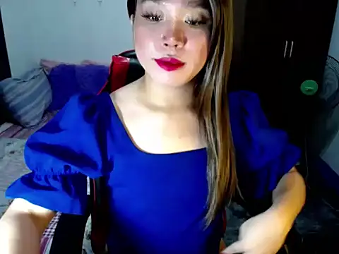 Urassiansweetcummer online show from 10-09-25, 02:23