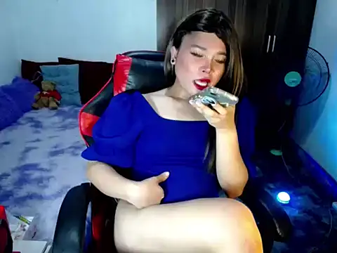 Urassiansweetcummer online show from 03-01-26, 08:47