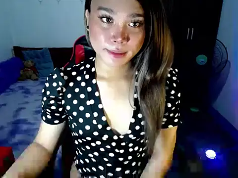 Urassiansweetcummer online show from 03-29-26, 03:41