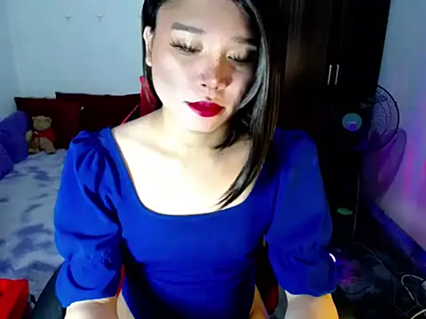 Snapshot of Urassiansweetcummer chatting on 07-09-26, 02:34 Urassiansweetcummer online show from 07-09-26, 02:34