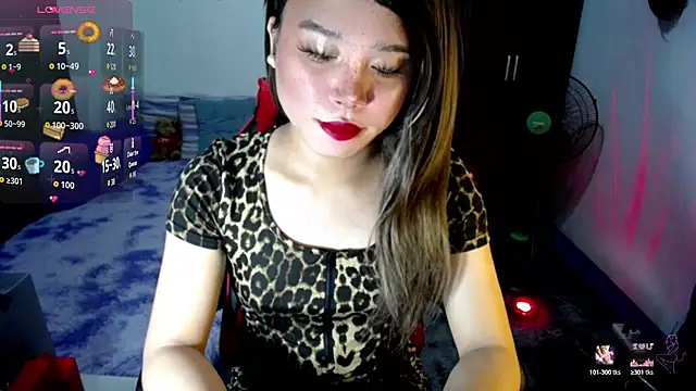 Urassiansweetcummer online show from 02-16-26, 02:43