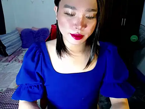 Urassiansweetcummer online show from 09-22-25, 02:17