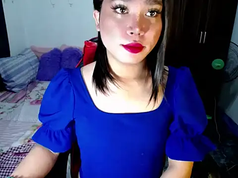 Urassiansweetcummer online show from 09-19-25, 12:58