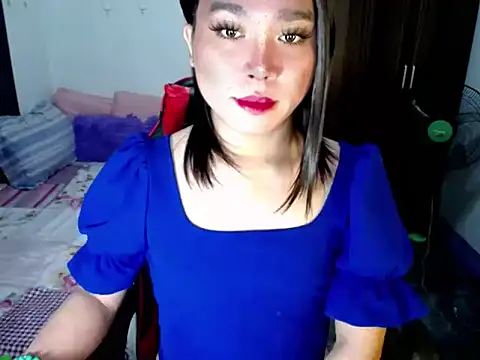 Urassiansweetcummer online show from 09-21-25, 02:17