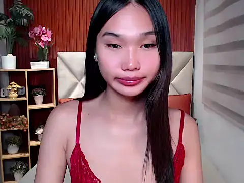 Snapshot of universal_slutt chatting on 06-18-26, 05:51 universal slutt online show from 06-18-26, 05:51