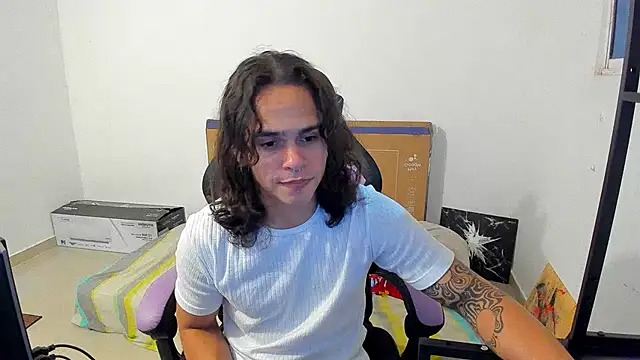 Maximiliano scoott   online show from 10-26-25, 04:35