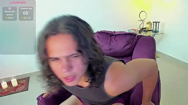 Maximiliano scoott   online show from 11-12-25, 08:12