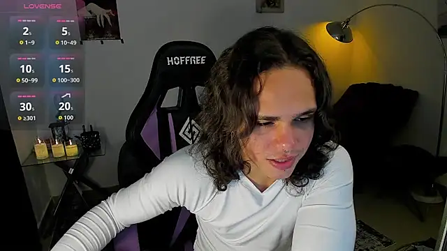 Maximiliano scoott   online show from 11-24-25, 08:31