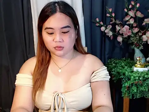 queen staceyy online show from 12-04-25, 07:07