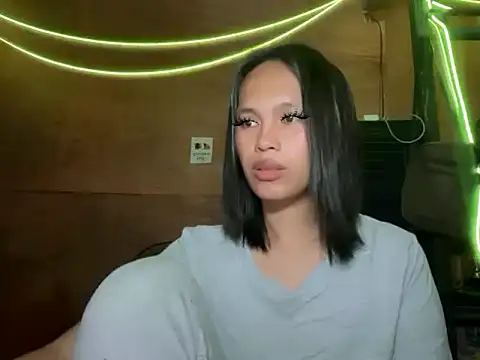 Snapshot of My_sweet_ladyboy chatting on 07-02-26, 04:13 My sweet ladyboy online show from 07-02-26, 04:13