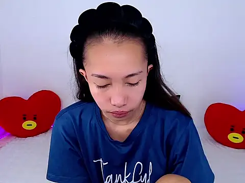 Sweet kittyxx online show from 05-24-26, 11:37