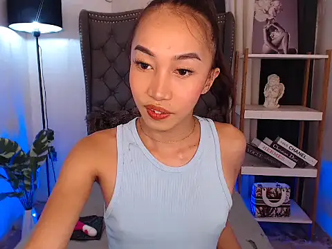 Sweet kittyxx online show from 12-04-25, 06:45