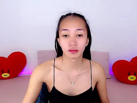 Sweet kittyxx online show from 04-15-26, 06:41