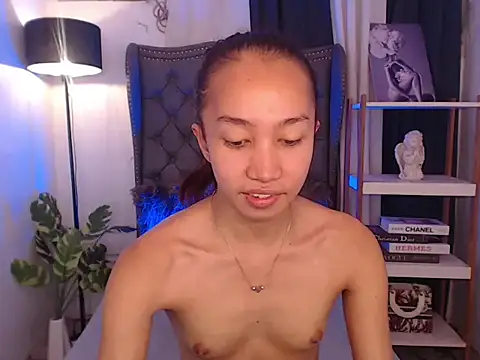 Sweet kittyxx online show from 02-20-26, 08:16