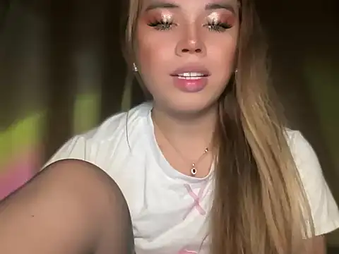 Snapshot of goddessofalltime chatting on 01-06-26, 05:11 goddessofalltime online show from 01-06-26, 05:11