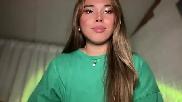 Snapshot of goddessofalltime chatting on 11-16-25, 02:44 goddessofalltime online show from 11-16-25, 02:44