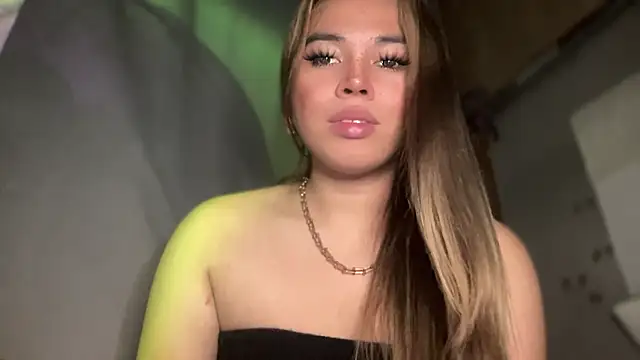 Snapshot of goddessofalltime chatting on 11-06-25, 10:58 goddessofalltime online show from 11-06-25, 10:58