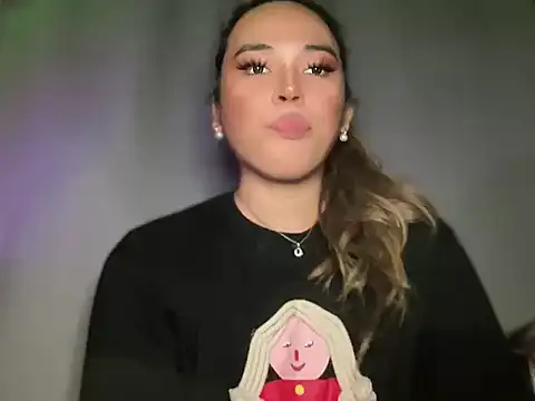 Snapshot of goddessofalltime chatting on 12-17-25, 10:20 goddessofalltime online show from 12-17-25, 10:20