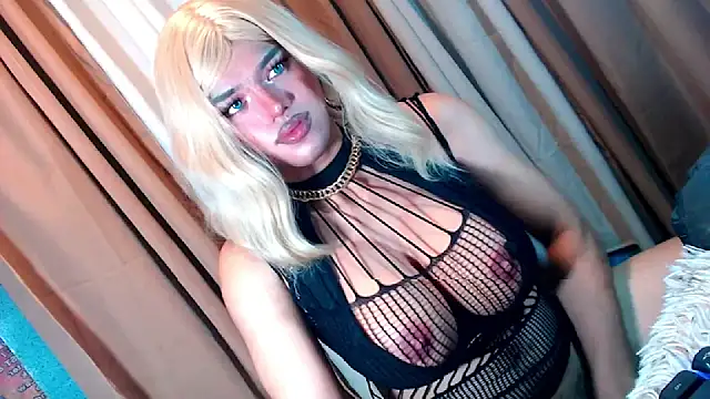 GoddessOFHUGEx online show from 10-27-25, 07:04