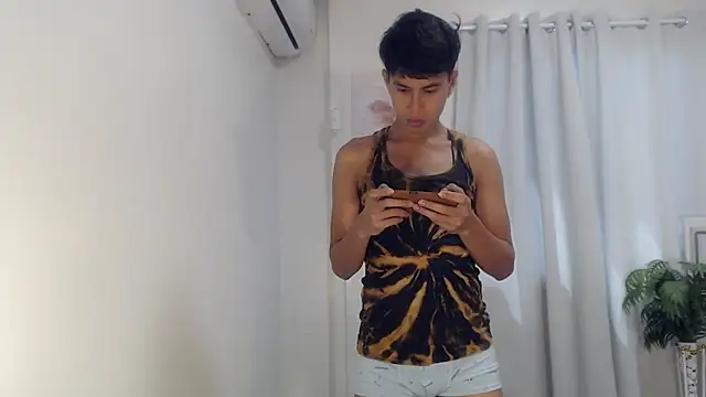 shokolet 2001 online show from 12-22-25, 03:06