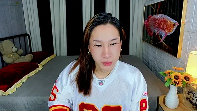 TRANSGODDESSA online show from 10-26-25, 04:35