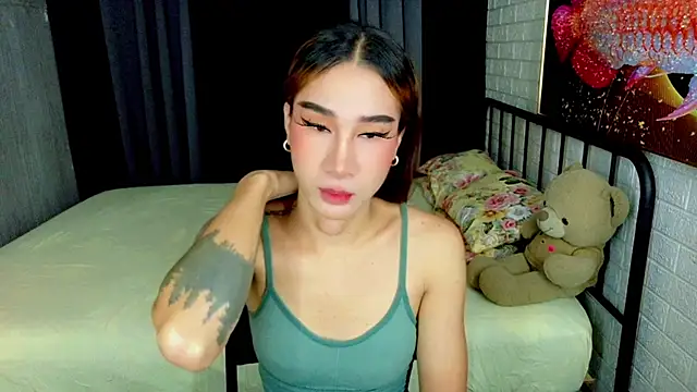 TRANSGODDESSA online show from 10-02-25, 08:01