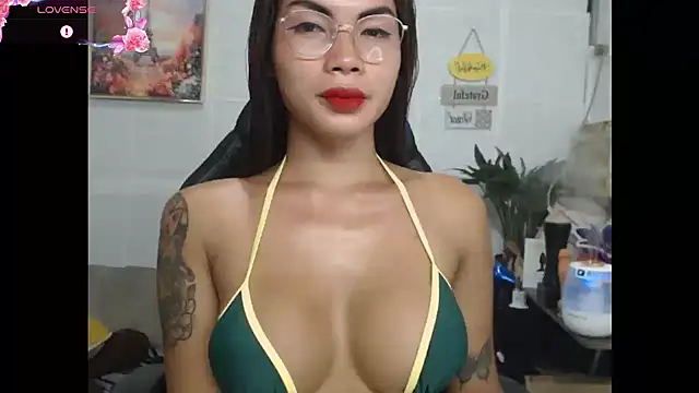 lucyheart777 online show from 05-20-26, 01:35