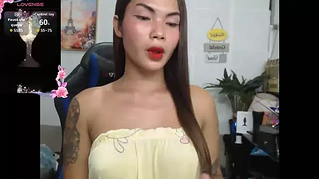 lucyheart777 online show from 04-28-26, 04:06