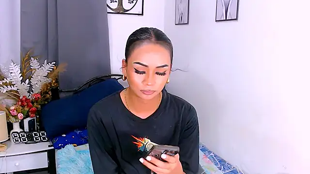 Zialustts online show from 12-13-25, 08:04