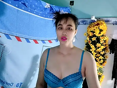 Snapshot of emgaixinhngoan chatting on 10-01-25, 03:49 emgaixinhngoan online show from 10-01-25, 03:49