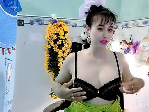 Snapshot of emgaixinhngoan chatting on 10-01-25, 03:44 emgaixinhngoan online show from 10-01-25, 03:44