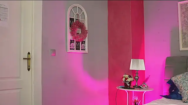 Snapshot of ScarletVex chatting on 06-01-26, 05:12 ScarletVex online show from 06-01-26, 05:12