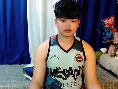 Reynelcock online show from 02-01-26, 05:44