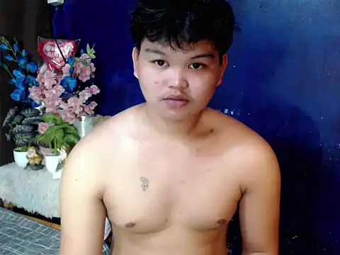 Reynelcock online show from 03-13-26, 06:13