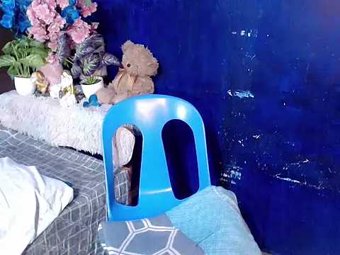 Reynelcock online show from 04-09-26, 06:19