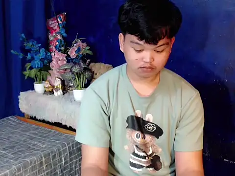 Reynelcock online show from 02-26-26, 05:02