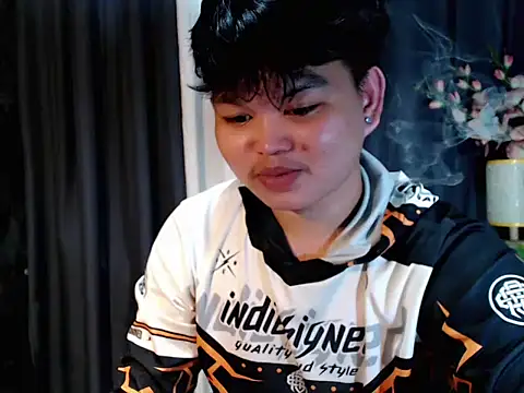 Reynelcock online show from 10-15-25, 03:42