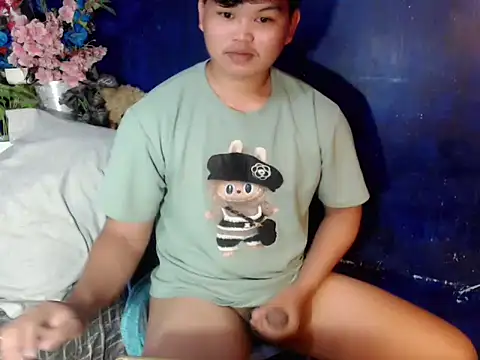 Reynelcock online show from 12-22-25, 05:57